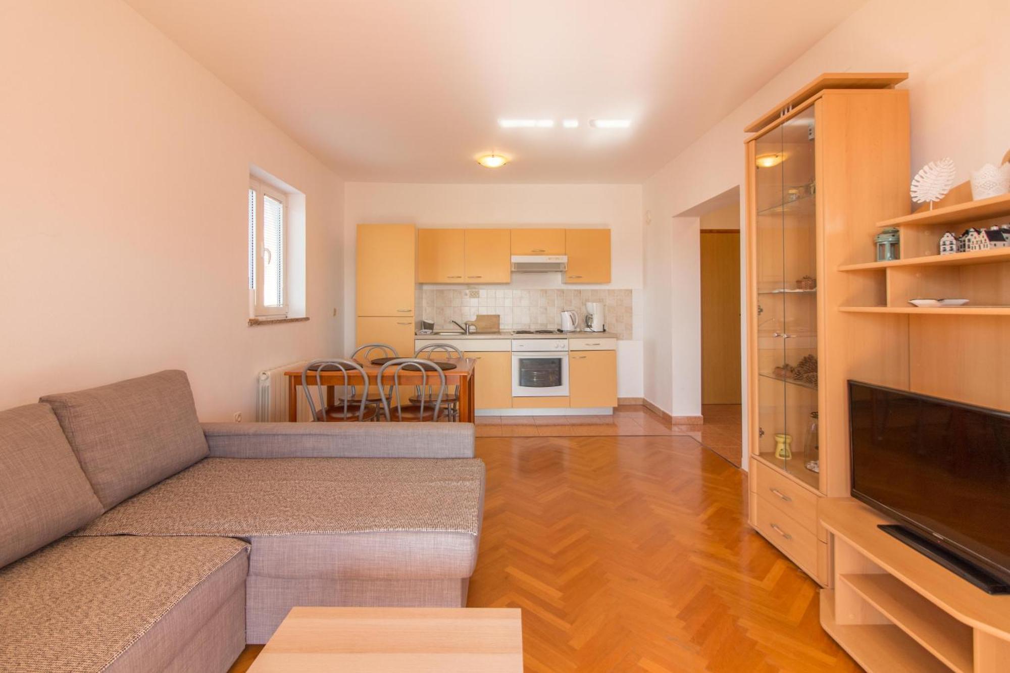 Malinska - Apartment Glavas エクステリア 写真